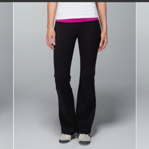 Lululemon reversible Groove Pant (Reg) Black / White / Raspberry / solid blk EUC - Picture 3 of 12
